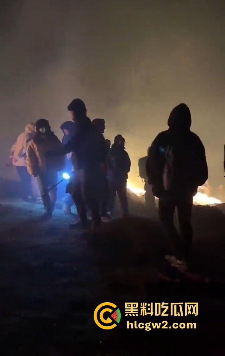 青春无售价却纵火韶山！无知大学生云南东川大牯牛山放火毁二级保护植物 杜鹃花全军覆没！-5