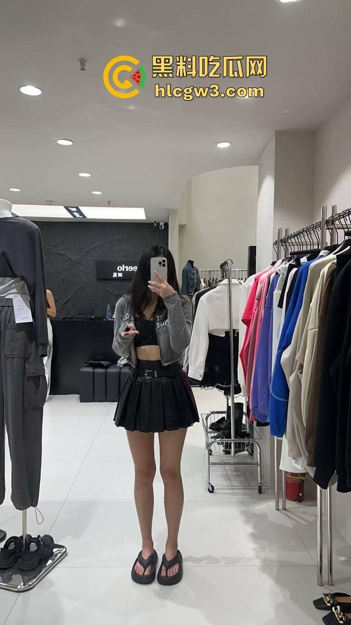 性感纹身巨臀少女私密录像流出！肥美臀部被猛烈撞击，内射中出全过程堪比大片！