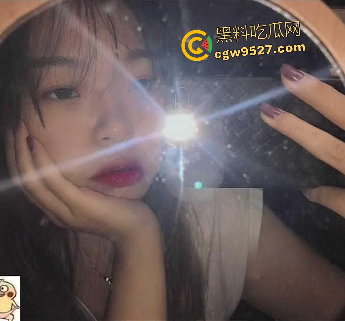 【Jenniebiu】出轨约炮自慰后不满还吃脚加餐,炮友短鸡巴慢插速度太慢,看来很难满足这骚逼!-3