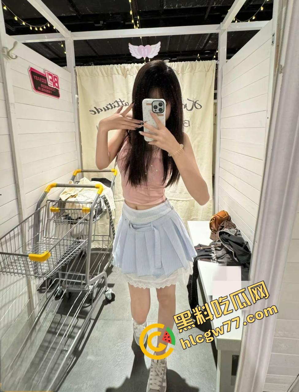 抖音网红『小痞太帅了』私拍流出!清纯女神变母狗 黑丝自慰淫水狂喷,金主无套后入猛操嫩穴!-5