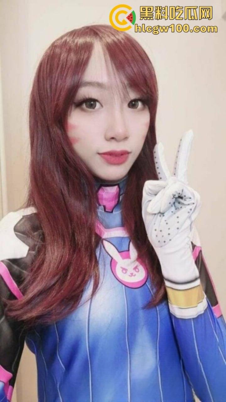 推特顶级反差婊【糖果可乐】与骚气姐妹双飞轮吃大屌 双女互舔逼洞齐插 场面极其淫荡