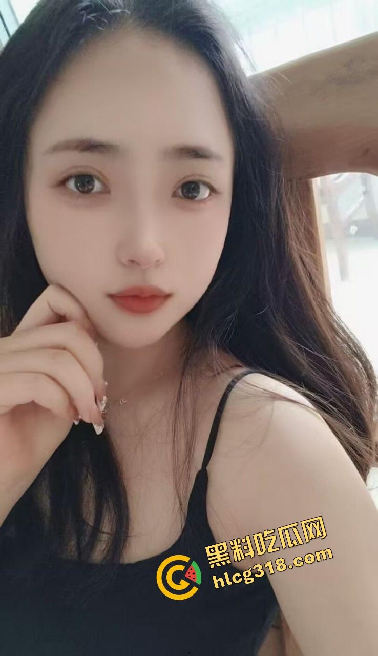 广州花城路奶茶兔女郎『林心妍』被地产大哥包养，全程露脸舔鸡巴，高潮中出嗲叫像猫发情！