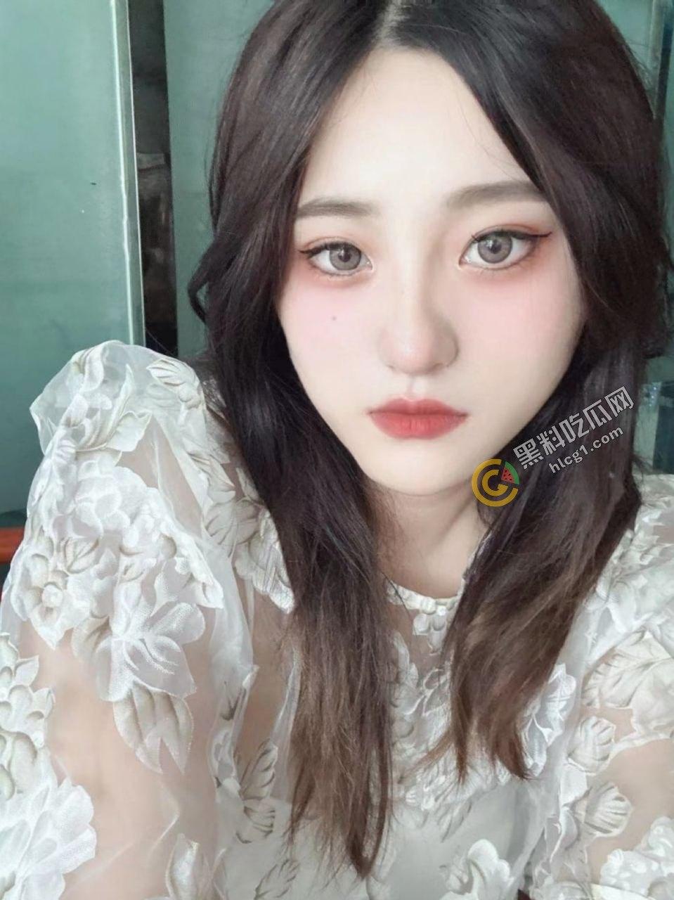 四川税务局「吴晓怡」出轨丑闻大曝光!前男友狠心投稿揭发内幕-4