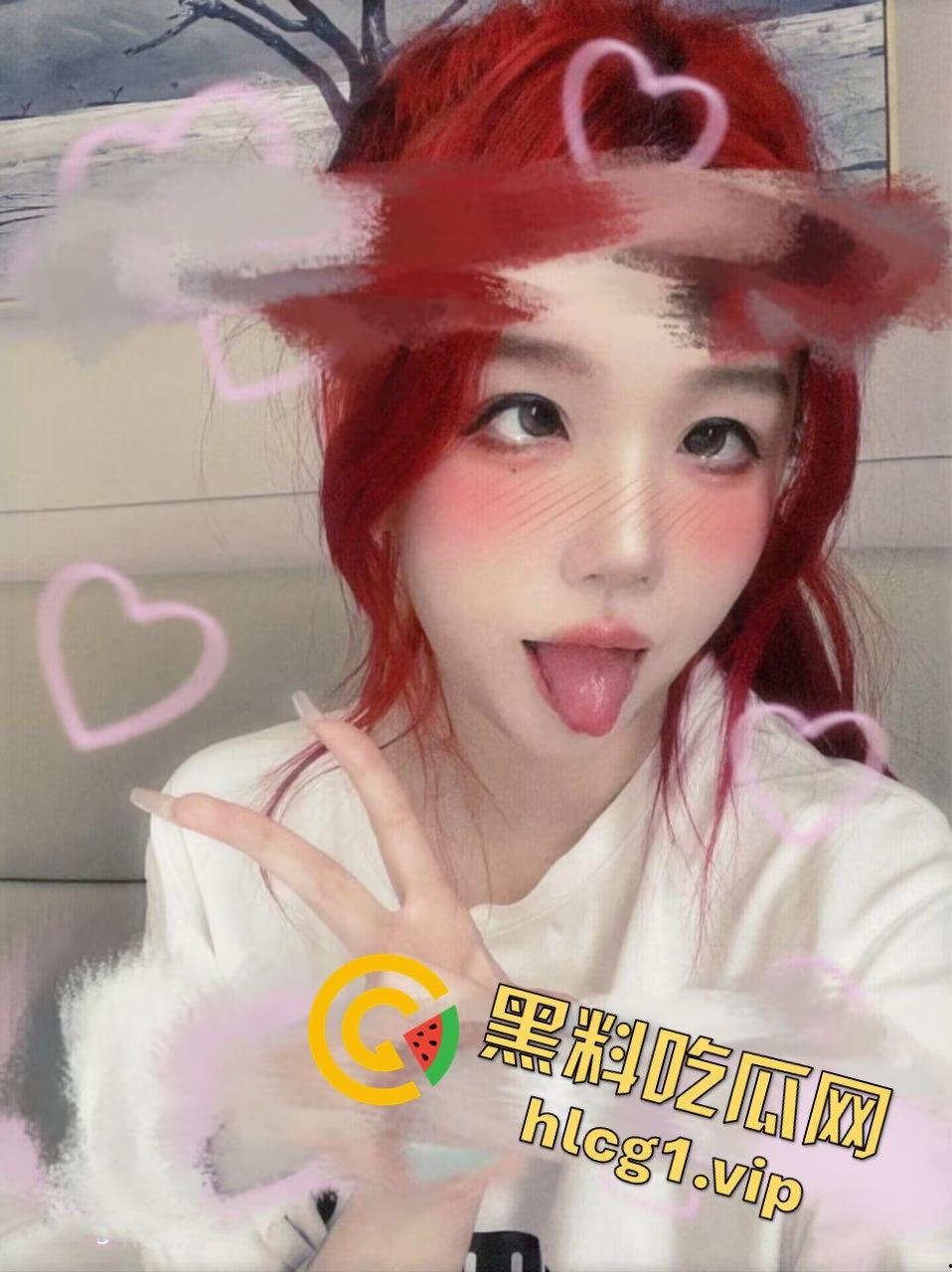 瓜友投稿：小红书认识的小仙女，温泉约会变激情夜，无套中出还抱着脚啃！