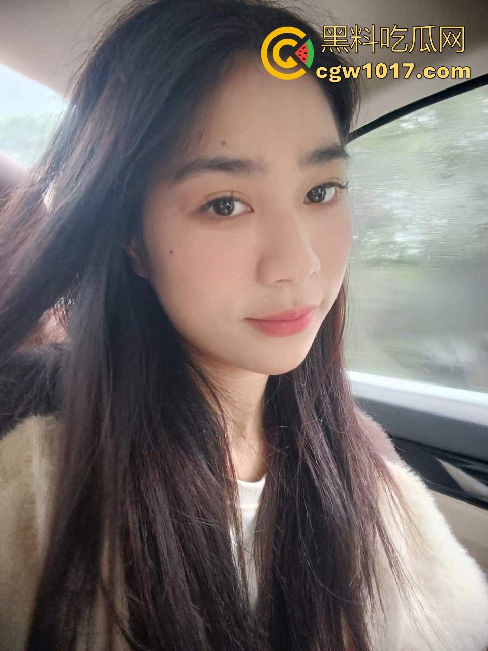 可爱清纯白月光最终还是倒在金主的大屌下，曾经可爱单纯的她以沦为金主性奴，胯下侍奉爆筋肉棒，她再也回不来了！