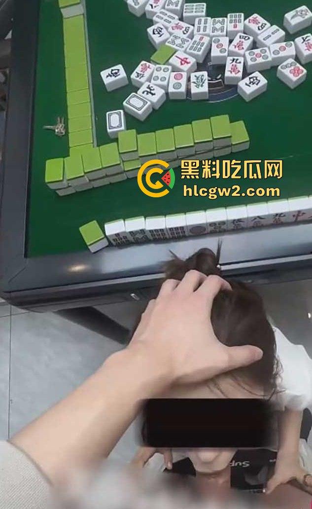 推特大神勾引极品少妇 麻将室输到脱底裤 小母狗泻火成规矩 这麻将打得真骚 独家流出!-6