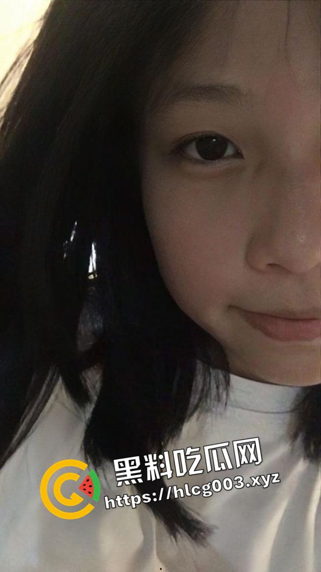 福建高中巨乳妹色诱老师 极品巨乳 珠圆玉润 自慰抠逼视频发给老师被曝光