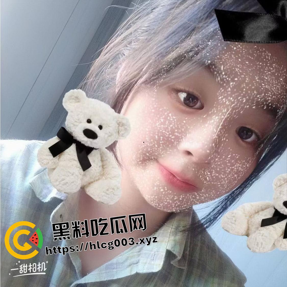 福建高中巨乳妹色诱老师 极品巨乳 珠圆玉润 自慰抠逼视频发给老师被曝光-2