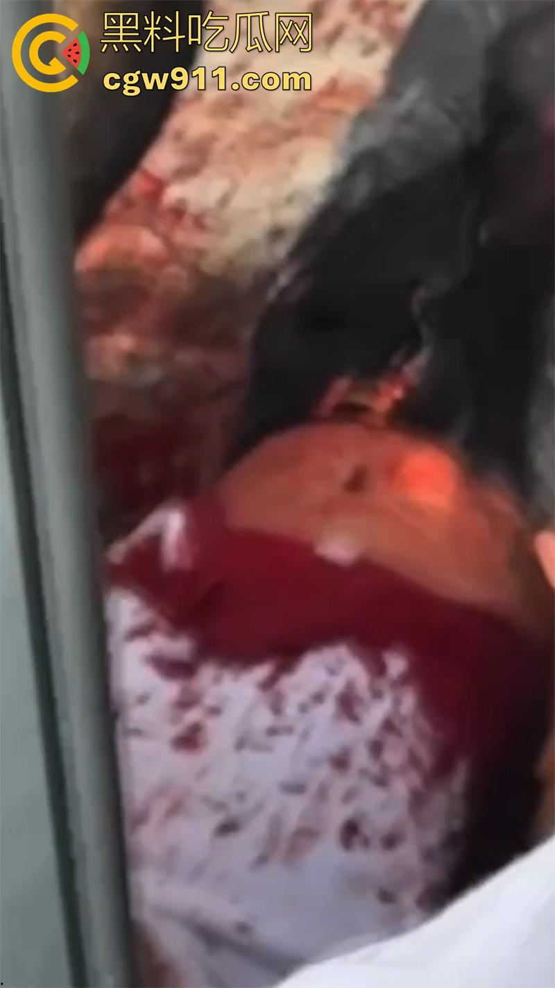 在国外最大的危险就是同胞,意大利米兰华人街,36岁华人男子早同胞砍杀,目前仍在全力抢救!-8