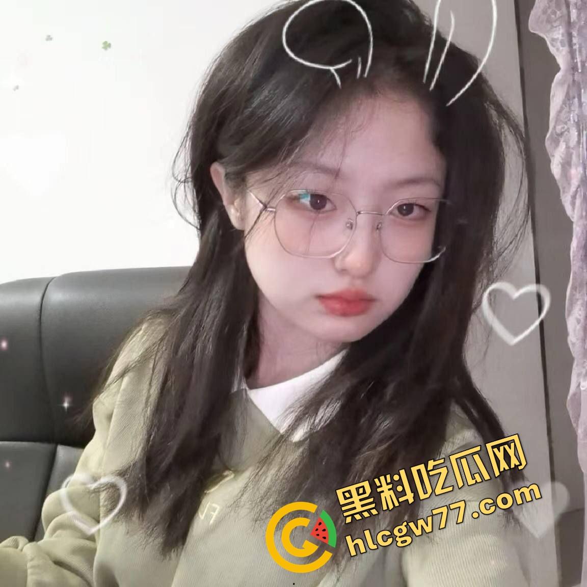 崩坏眼镜娘！东北理工骚木耳学妹『林晴雪』网恋调教骚到主动掰黑木耳自慰，根本不是口嗨是真发情！-6