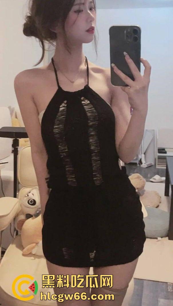 来聊聊女人的屄味 你舔过逼吗？你舔的逼是什么味道的？大家一起来讨论一下