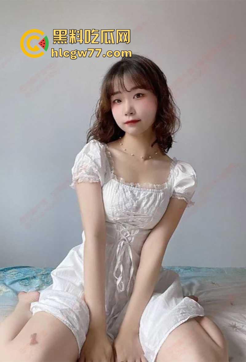 深圳清纯女幼师被学生家长拿下 纯情欲女难敌重金诱惑 双穴沦陷菊花惨遭蹂躏