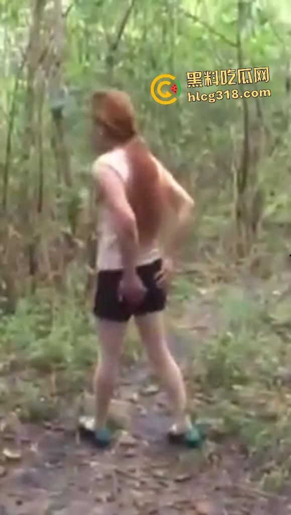 成都同性恋老男人小树林装女人当鸡被警察抓!想“收买”警察,谁知警察是直男直接踢屁股开花-7