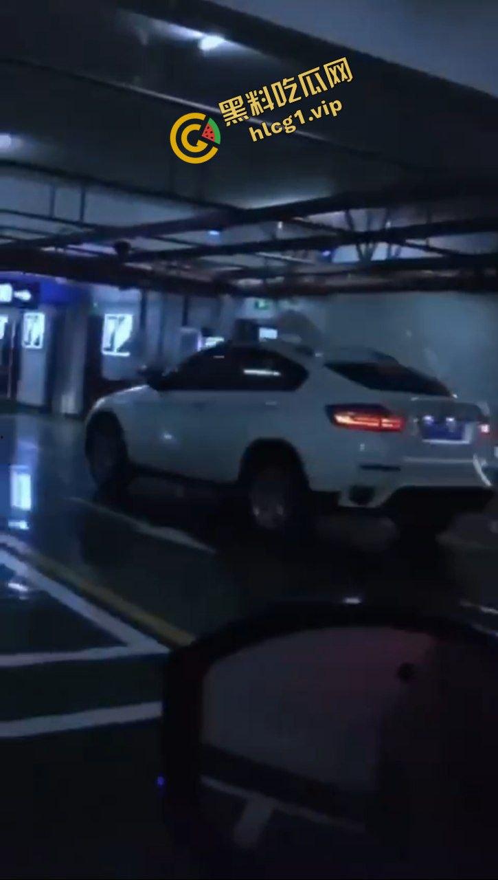 地下车库之 宝马激情车震!后妈裙美女上位 榨干的节奏!闺蜜刺激偷拍解说!-2