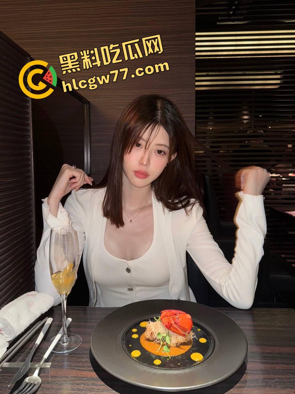 杭州姐弟乱伦炸裂,姐夫精致操不爽,姐姐骚逼痒爆微信勾弟弟,酒店开房猛吃鸡巴,这他妈是淫荡姐弟顶流!-2