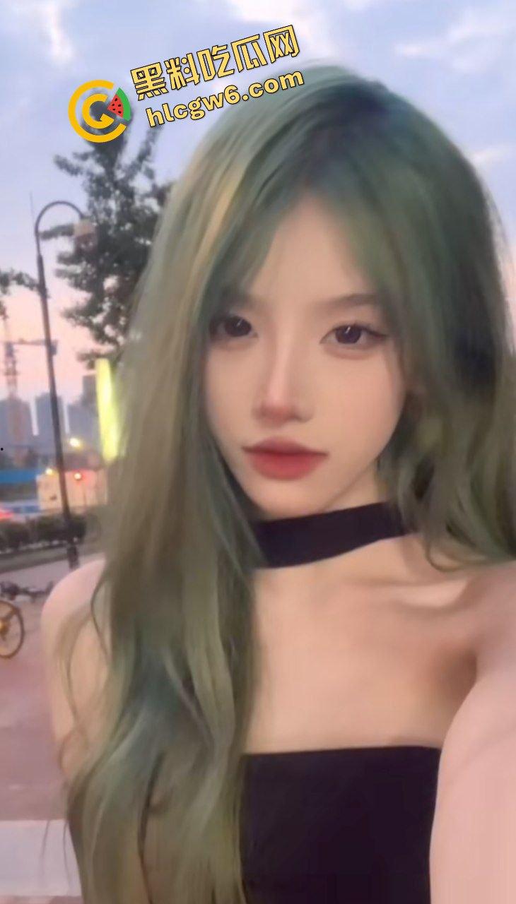 成都青羊区绿发反差婊骚鸡『孙紫滢』口交嗦屌超投入 后入爆干淫逼淫叫！独家流出！