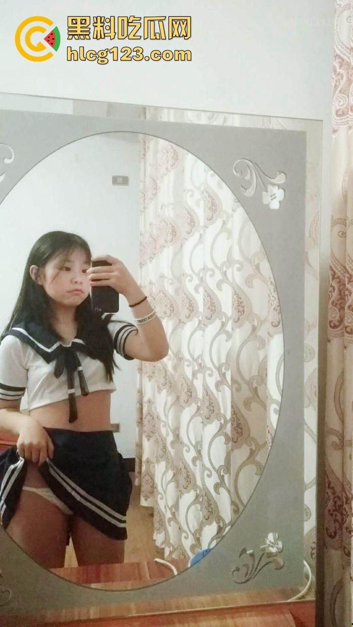 居家制服学生妹自拍大翻车!骚气十足的自慰视频外泄,网友:这小骚穴等不及了吧?-7
