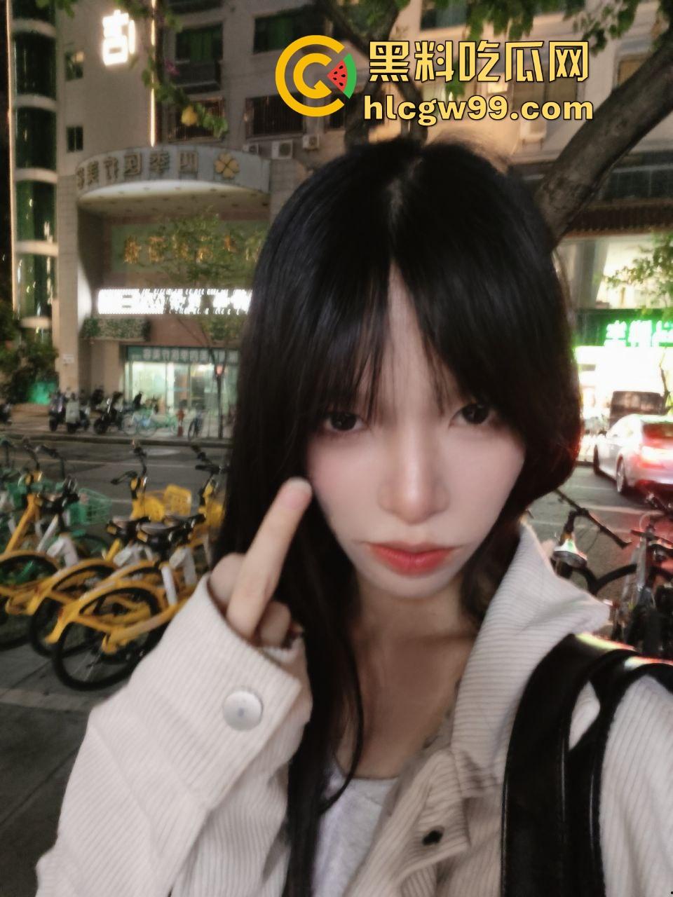 长春性奴母狗【苗苗】被曝光，微胖极品骚货被调教，多人凌辱群玩，舔脚喝尿吞精骚到爆！