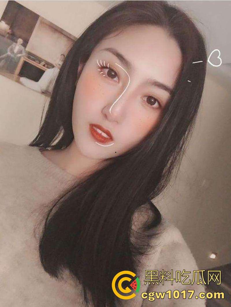 长春大学御姐女神【刘钰佳】,超模身材长腿尤物,甘愿做反差婊出来被人包养,8千一月随便操!-4