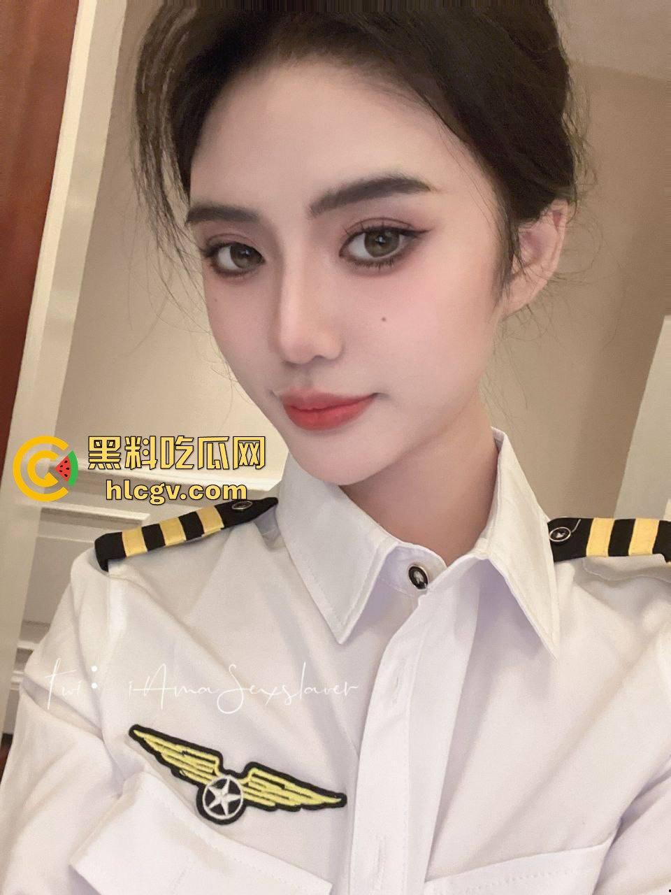 高颜值骚母狗【GirrlzzZ3】金主曝光调教视频，网友质疑照片造假！-4