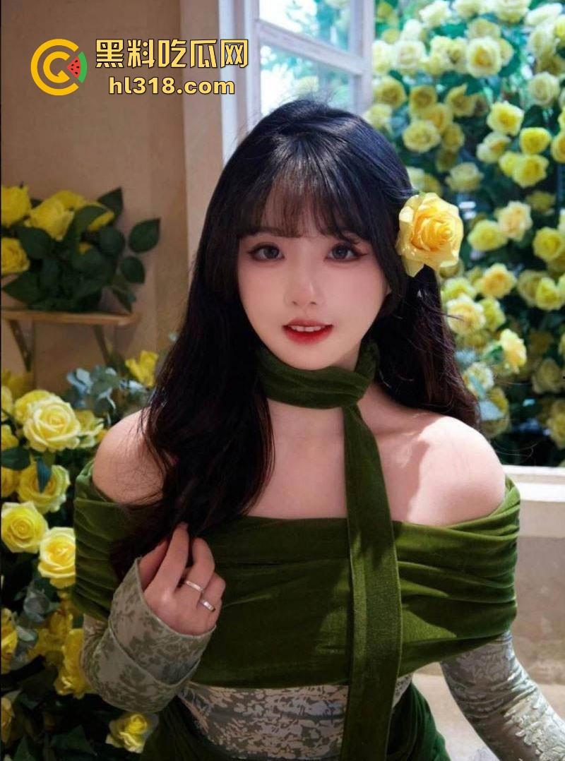 山东艺术学院油画系系花【乔若雨】清纯女神与纹身黄毛约炮，无套后入猛操，呻吟声充满整个房间！