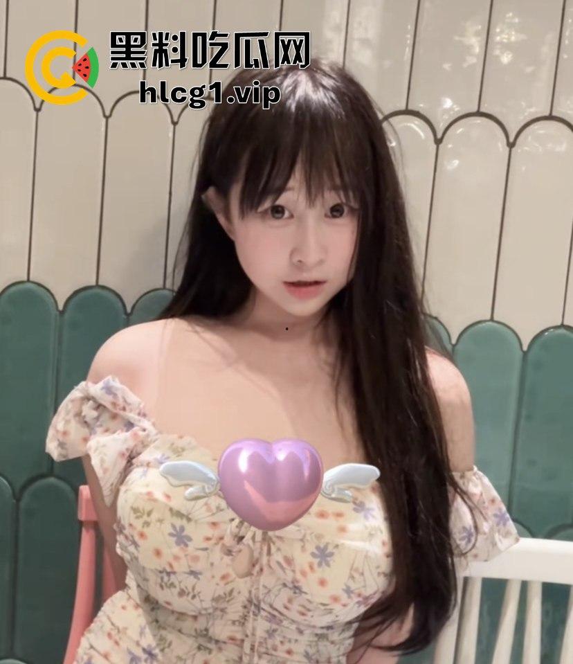 上海抖音网红小YU漏点自拍大曝光！丰乳肥臀人妻姐，金主揭开人后母狗真面目！-3