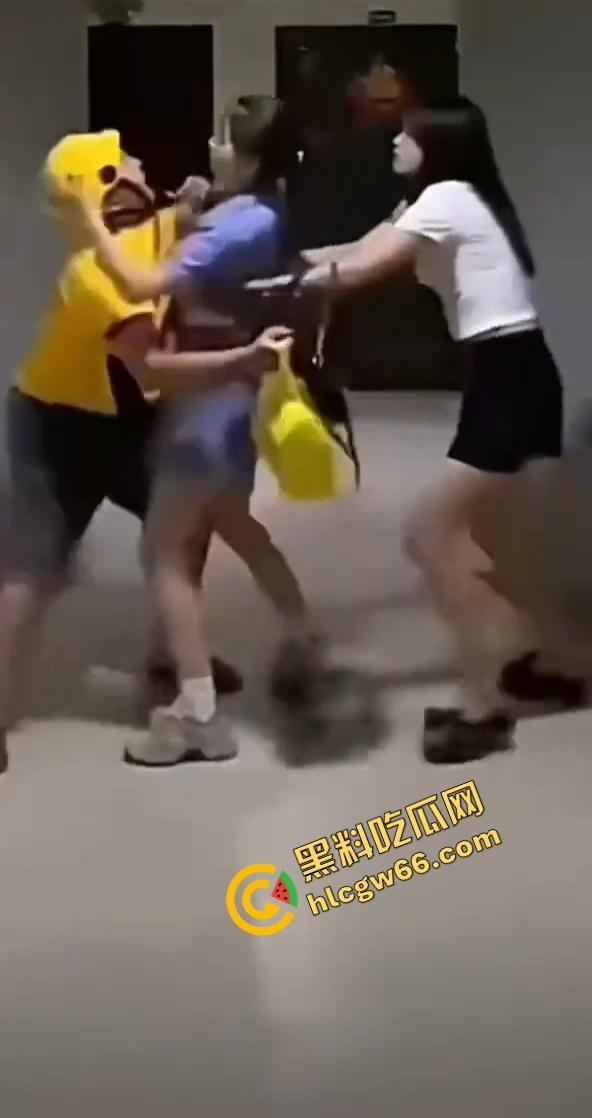 美团这宣传片是认真的吗?小哥送外卖送到黑丝裸体美女家?谁还不想干这活儿!-2