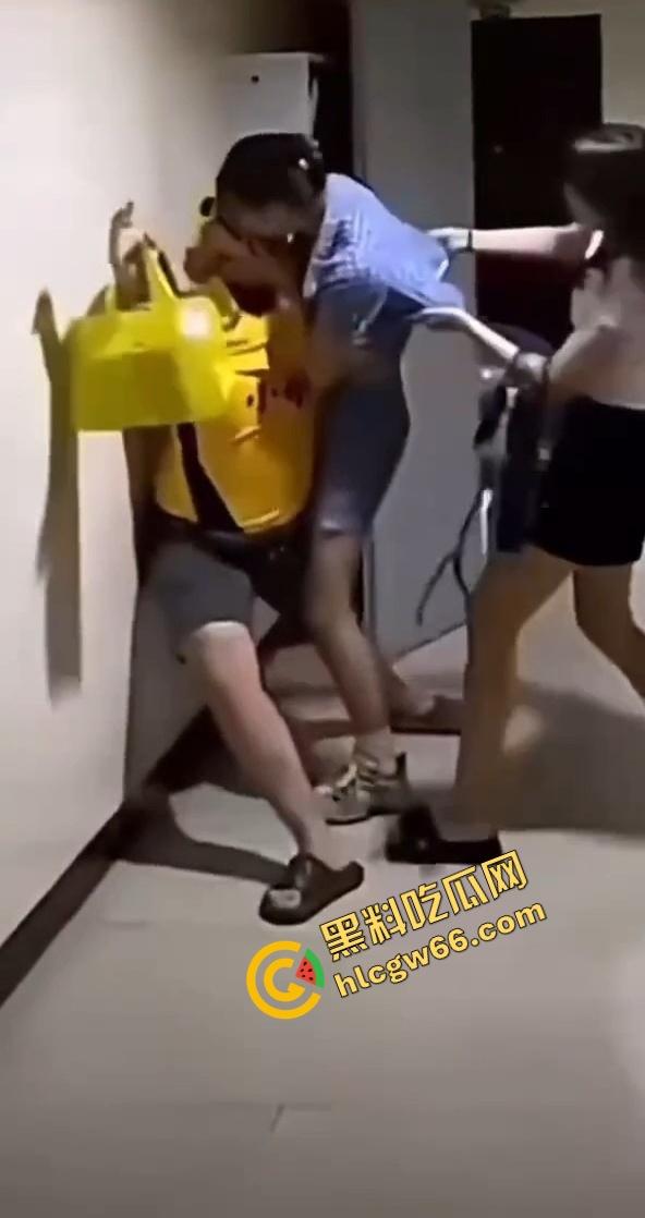 美团这宣传片是认真的吗?小哥送外卖送到黑丝裸体美女家?谁还不想干这活儿!-4