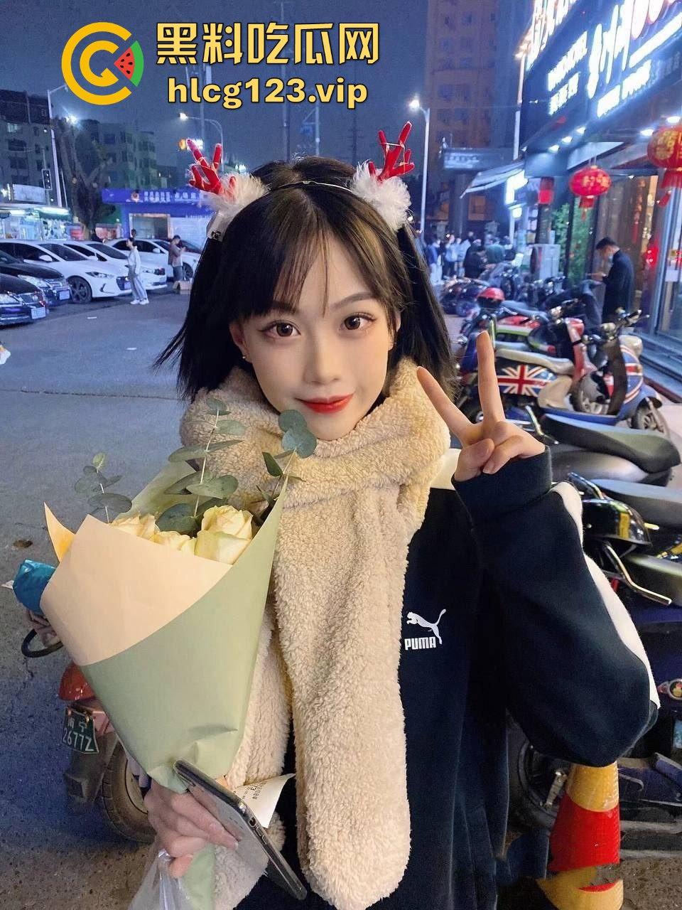 出差重庆不只搞事业！瓜友爆料颜值小姐姐3P战技太强，蒙眼偷拍还怕翻车！