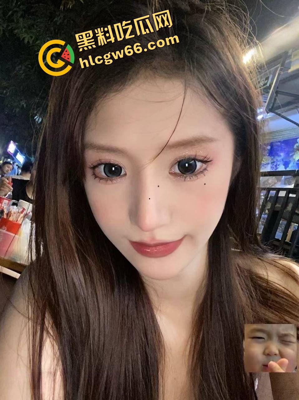 金丝眼镜娘变身肉奴，情侣私拍流出，细狗男友爆操她戴狗链浪叫，高颜值学姐戴项圈张腿求内射！-13