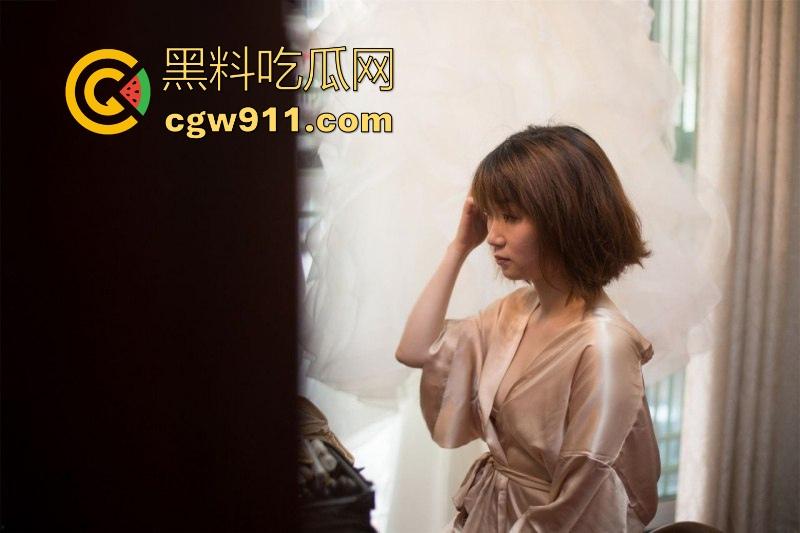 浙江新婚少妇卖淫丑闻曝光，大尺度聊天勾引摄影师，这逼结婚了还是这么不老实，500元出卖肉体，狂插骚逼内射中出！-5