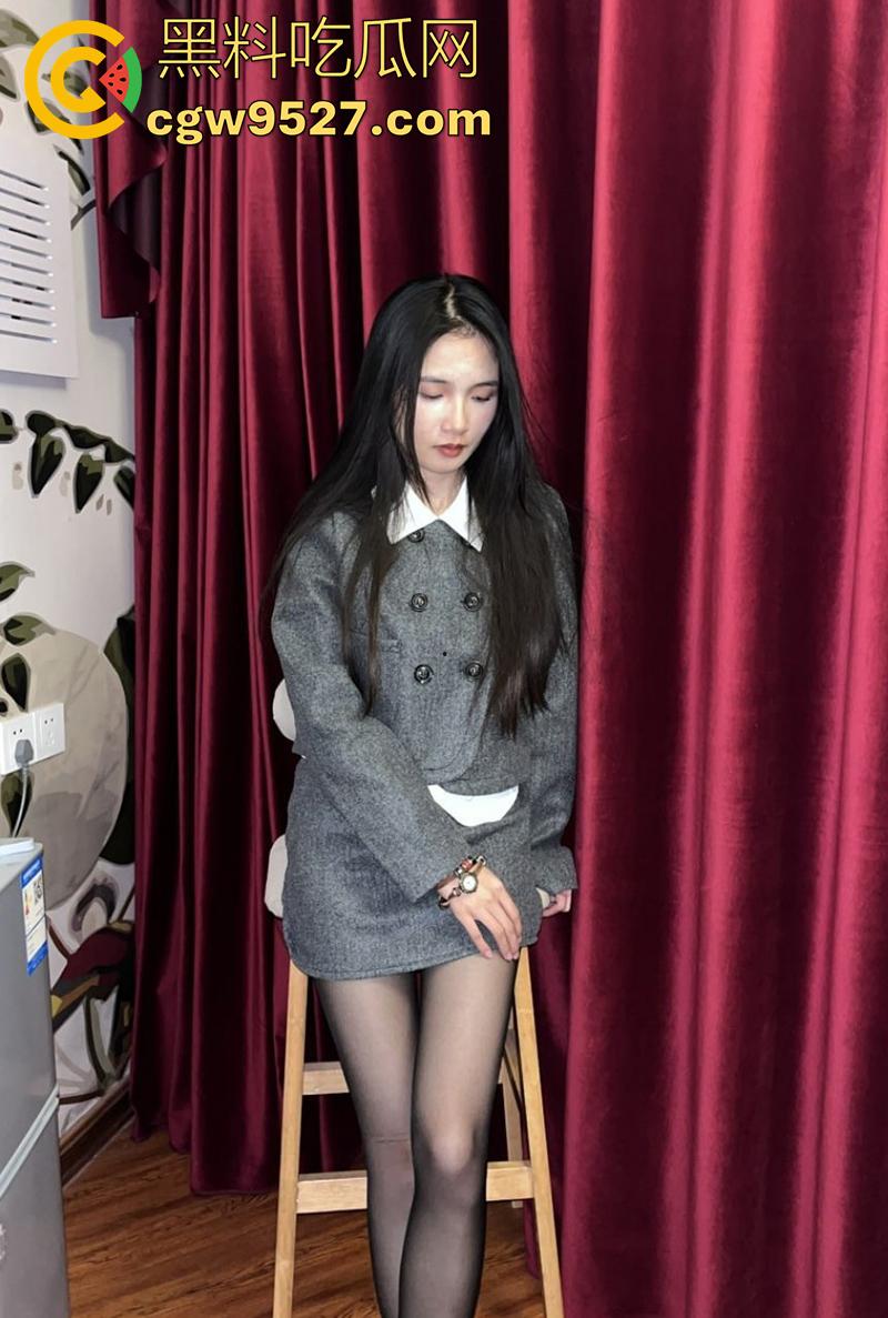 苏州师范女神【王梦涵】,身材高挑大长腿尤物,被男友拍摄做爱视频,后入爆操蜜桃臀叫声超诱人!-3