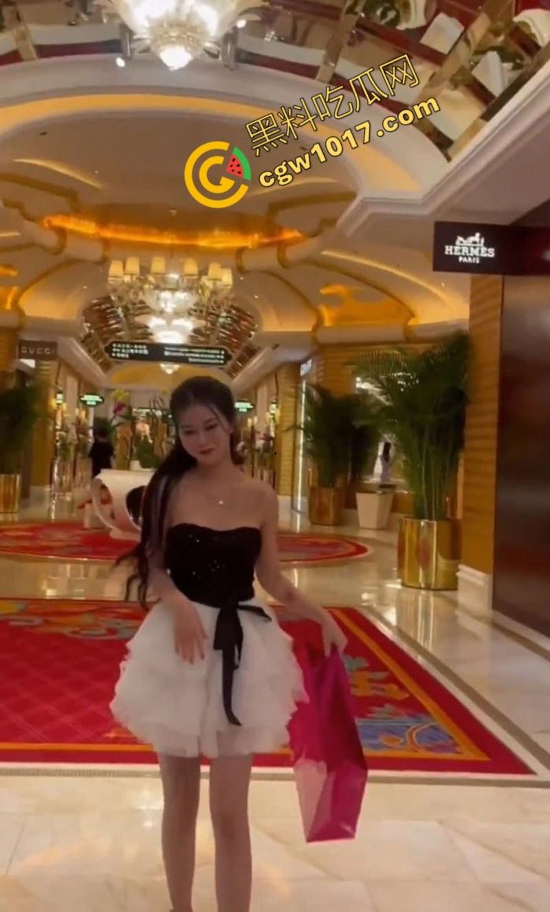 广州大学女神床上的绝技迷倒众生！床技炸裂，露脸私拍火爆全网，醉美肉体，放荡狂操，大胆露出，金主欲仙欲死！