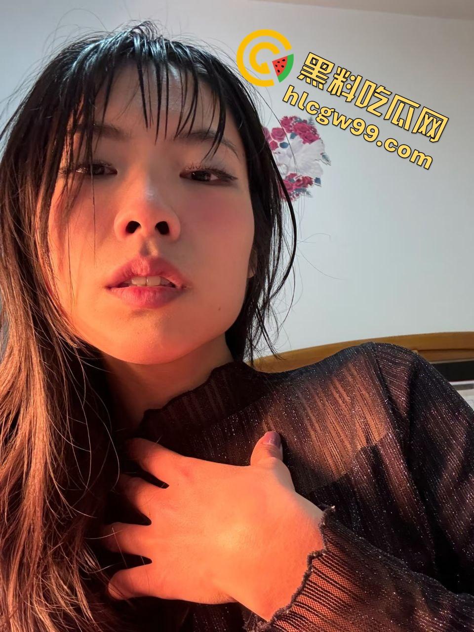 湖南长沙受虐倾向骚母狗【何瑶】浴室调教金主暴力冲水，小便淋头深喉口爆！独家曝光流出！