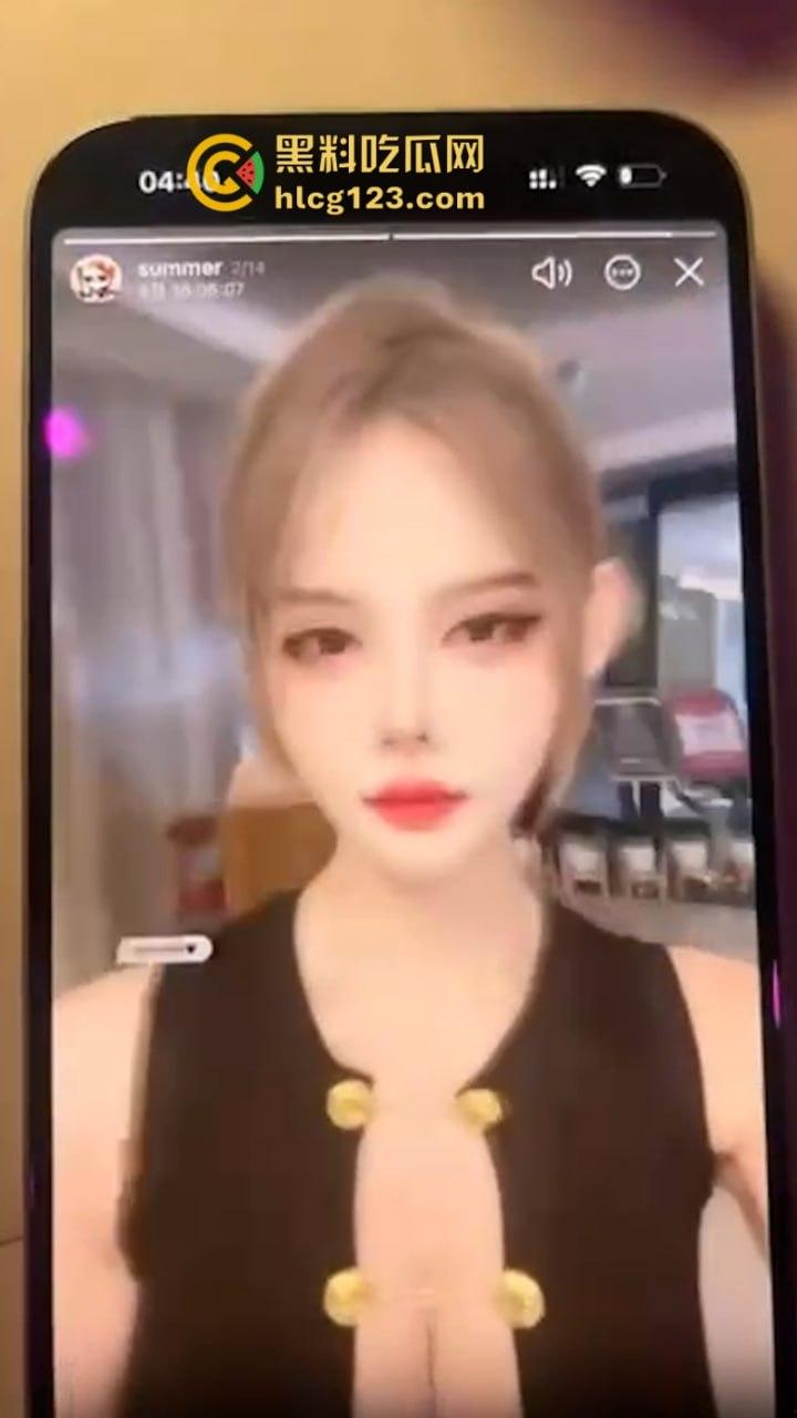 “再也不吃鸡巴了！”陪酒妹深夜出台被玩吐  同情又想笑 妹子有点可怜了