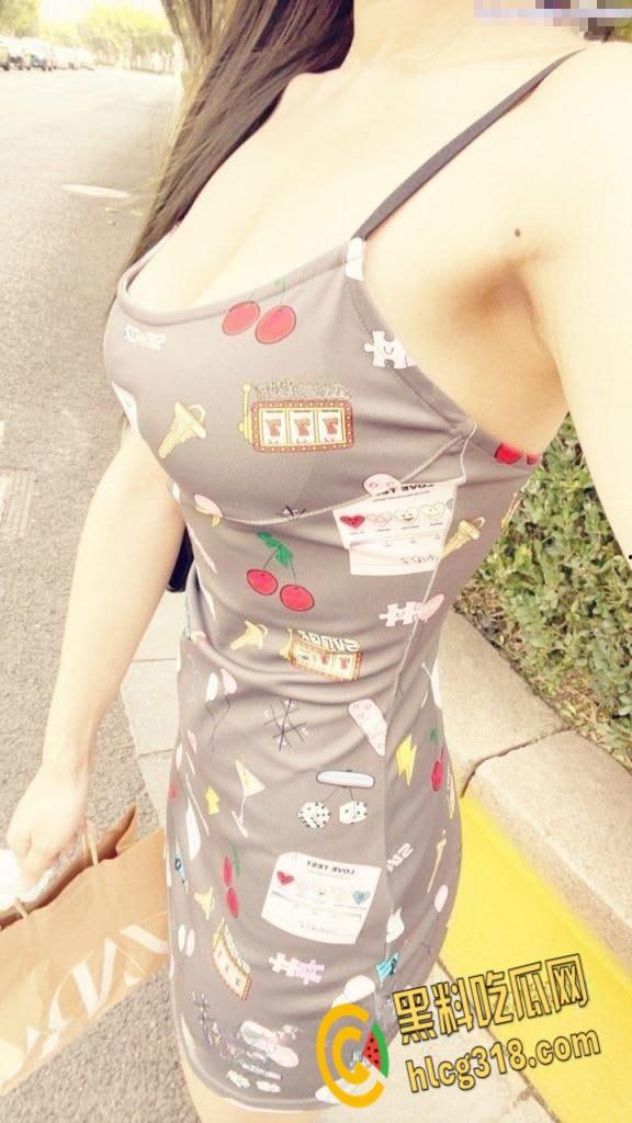 性感御姐穿破洞牛仔裤,主动求欢性感后入,火辣挑逗高潮颜射看着就泄火!-4