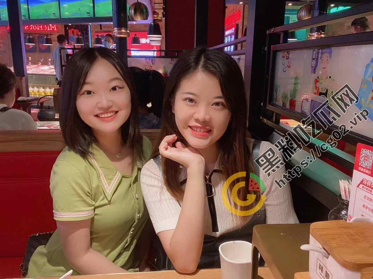 大连财经学院母狗 苏杭 背着男友在校外兼职援交赚外快 极品蝴蝶逼被金主爸爸操到哭-3