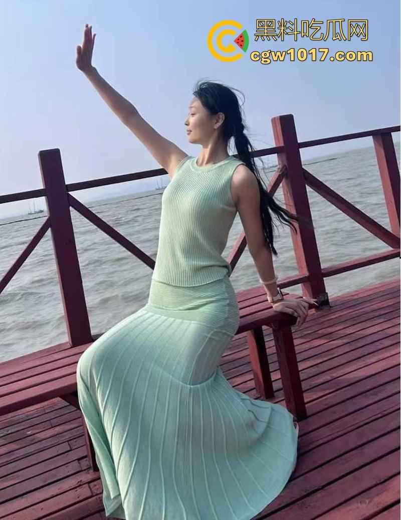 广东海洋大学极品24级系花【李晓芸】不雅视频遭前男友曝光,极品模特身材,各种蹶臀挨操,扶墙猛插淫荡的一批!-3