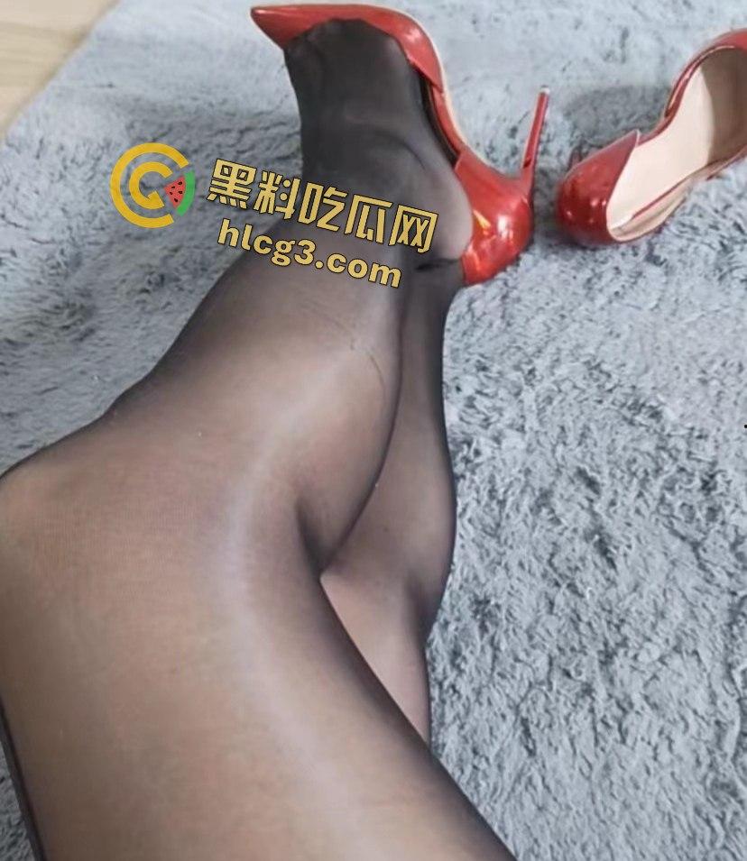 浙江人妻少妇抖音性感御姐『东』榜一大哥福利曝光!情趣黑丝跳蛋自慰视频流出!-7