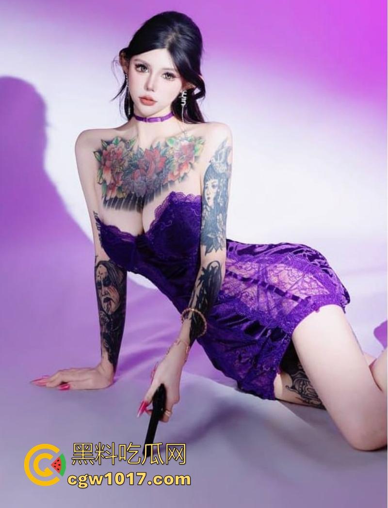 外网高颜值巨乳符文战士【蜜豆】最新作品流出,极品高颜值巨乳名媛婊,跪地给金主爸爸舔屌,性癖大开滴蜡爆操!-2