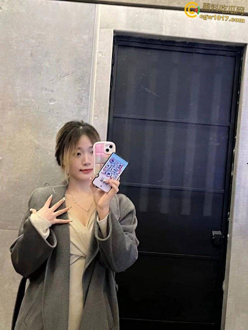 吉林大学清纯学妹【宫丽】,被男友调教沦为母狗,家中抠穴视频自慰 ,酒店多姿势做爱,淫声浪叫充满房间!-2