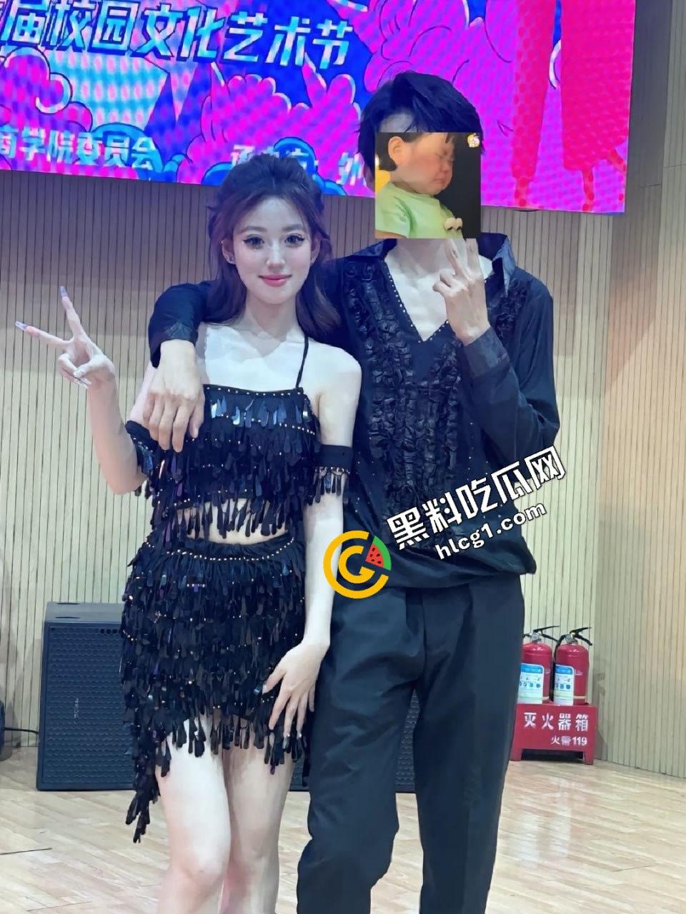 山西工商学院第二十七届校园文化艺术节交谊舞露奶事件 这奶子真想上台啃一口-4