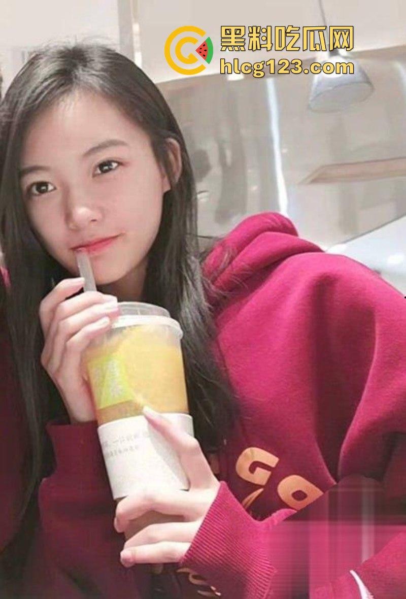 河北承德医学院口腔医学专业大二美女【朱梦玲】被曝私密视频！被男友调教深喉口交一丝不苟！-1