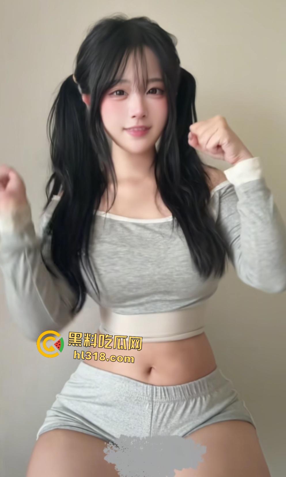 抖音网红【喝多了就想兔】酒后失态穿红色蕾丝情趣装裹巨乳半露,极致反差自拍撩裙底!-4