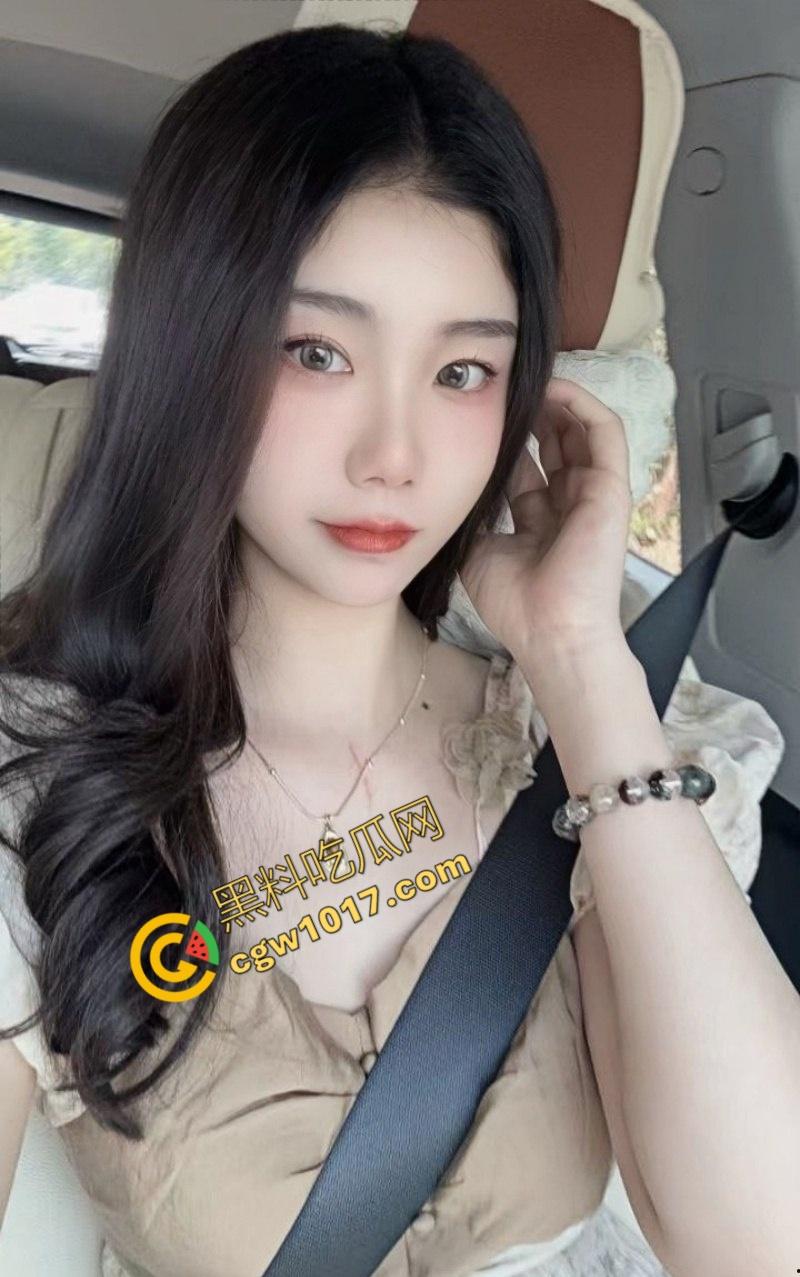 四川成都新婚人妻【杨琴】背着丈夫疯狂约炮!清纯外表下的骚乱,床上的火辣氛围让众多雄性欲罢不能-4