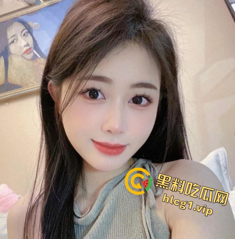 终于搞定小姨子!自带情趣制服,中途男朋友竟然查岗,这骚穴真是润得不行!-1