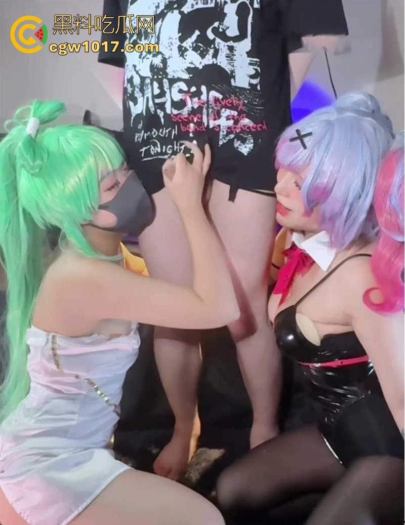 双凤服侍一王,携闺蜜上演双飞手交大戏,二次元coser化身榨精姬,淫言浪语连环轰炸,硬生生让宅男连喷两次!-3