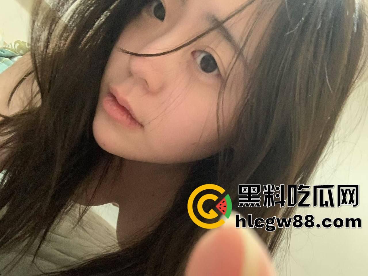 河北瓜友自曝极品前女友,粉嫩美鲍一手可握的大奶,床上会吃会叫骚得没边,如今成了谁的专属母狗?-3