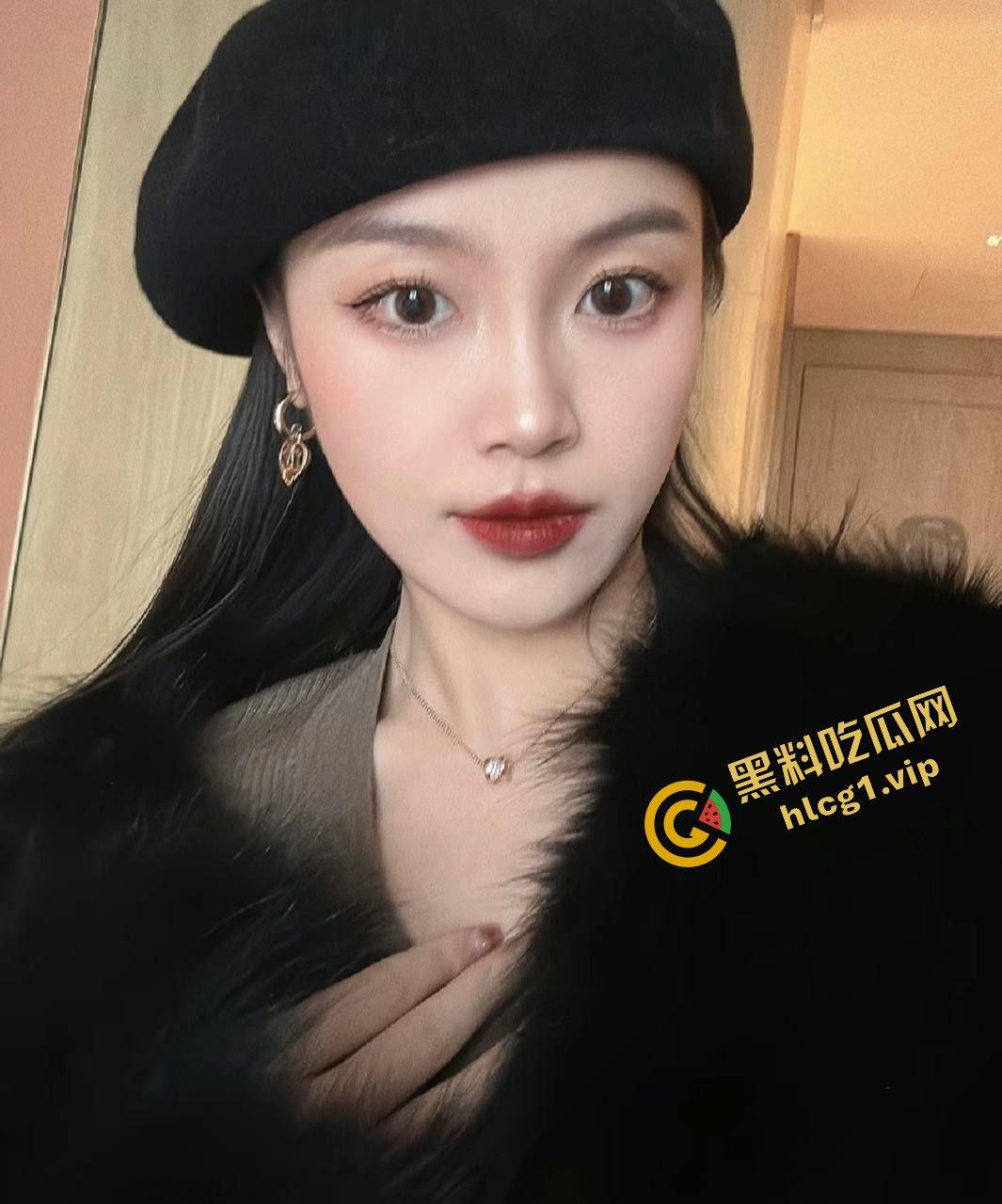 爱她就满足她!性欲爆棚人妻母狗『邹娜』以不爱我为理由与男友分手 惨遭曝光!-2