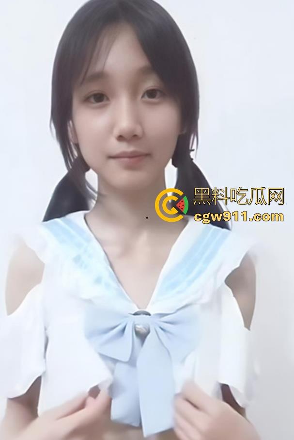湖北轻工职业学院清纯学妹【刘尹美】裸聊视频曝光,白月光女友化身反差母狗,三点全漏纤手揉捏美乳,真嫩啊!-2